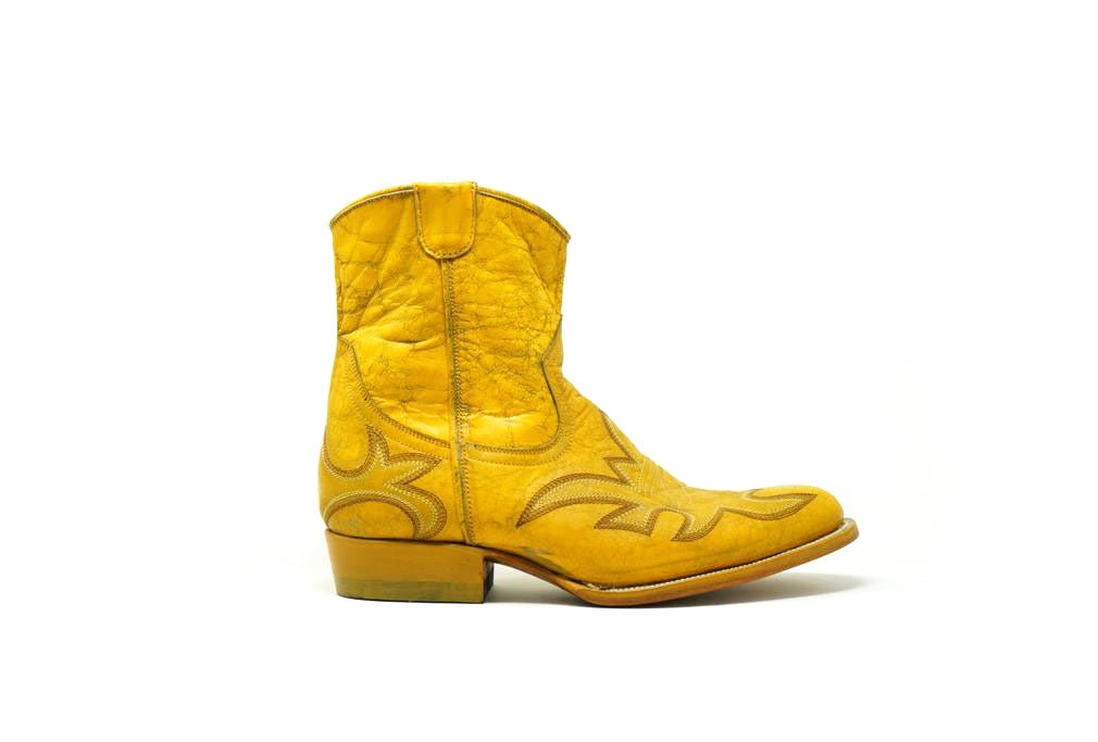 Ava Boots Yellow - Unmarked