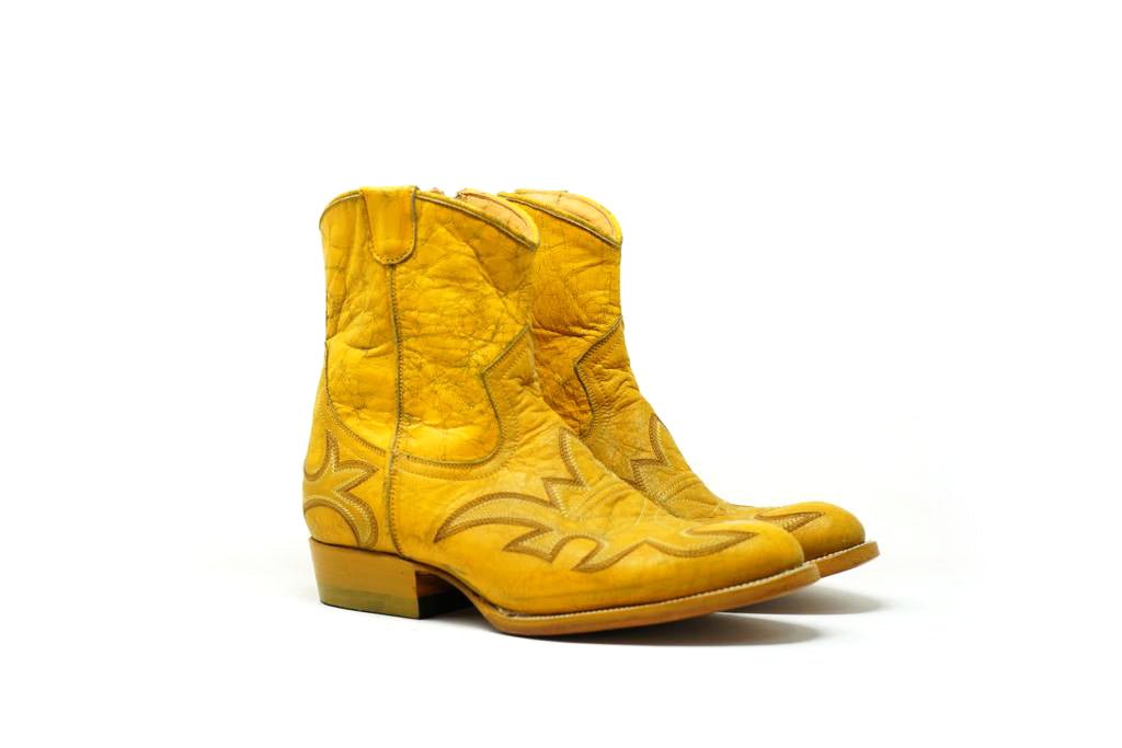 Ava Boots Yellow - Unmarked