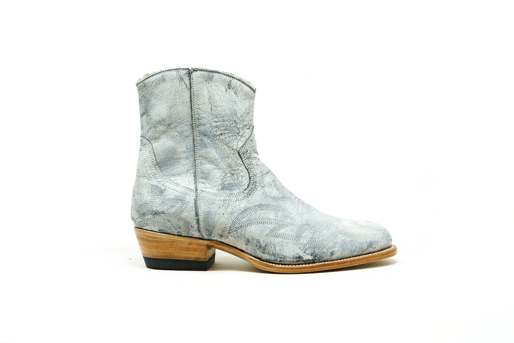 Ava Boots White Goat - Unmarked