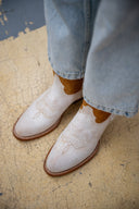 Durango Boots V3 White Distressed - Unmarked