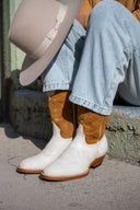 Durango Boots V3 White Distressed - Unmarked