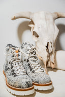 Yulka 02GXL Natural Hair - on Hide - Unmarked