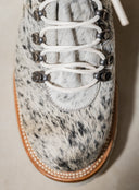 Yulka 02GXL Natural Hair - on Hide - Unmarked