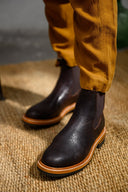 Chelsea Brown Bull Hide Shoulder - Unmarked