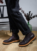 Chelsea Brown Bull Hide Shoulder - Unmarked