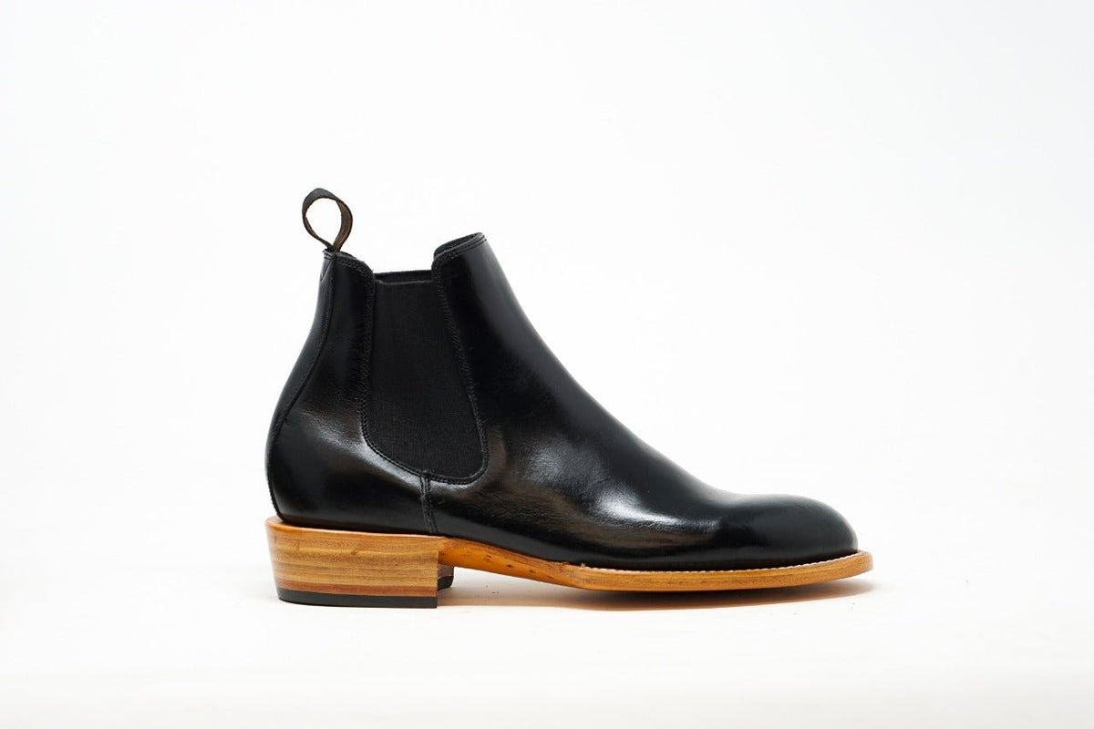 Classic Chelsea Toro Mini Welt Black Leather Outsole Unmarked