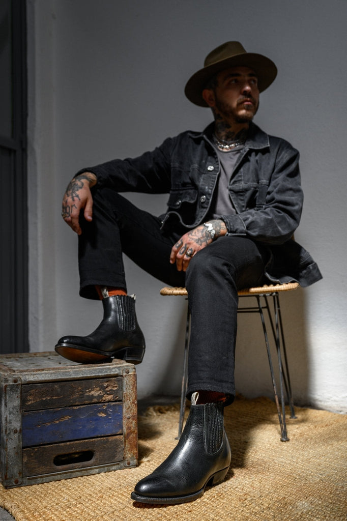 Mexican sales black boots